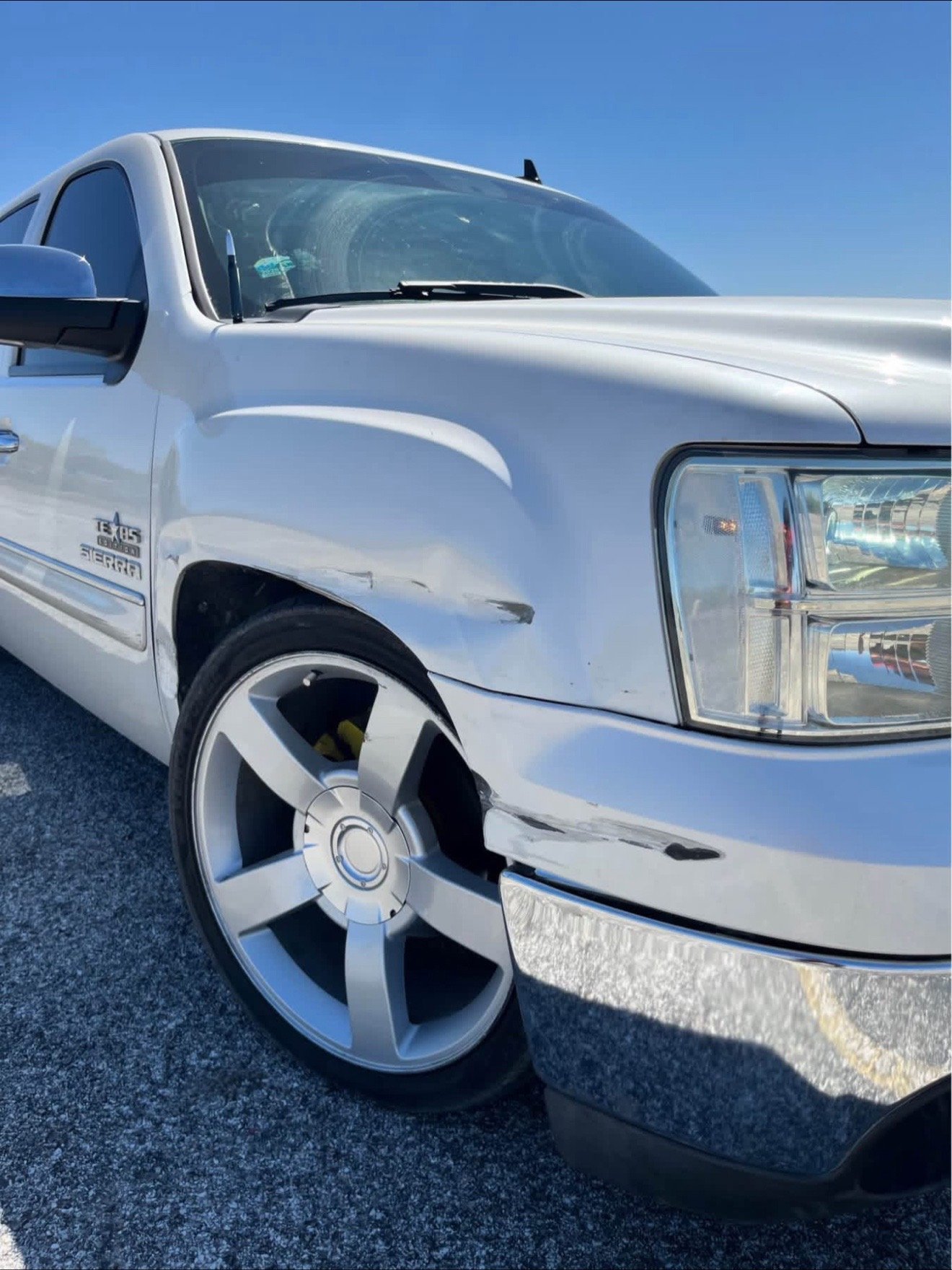 🔥 GMC Sierra 6.2L V8 SLE • Powerful 6.2L V8 - Image 9