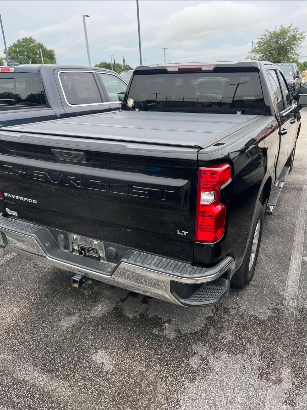 2022 Chevrolet Silverado LT 4x2 2.7L Turbo Max Engine - Image 8