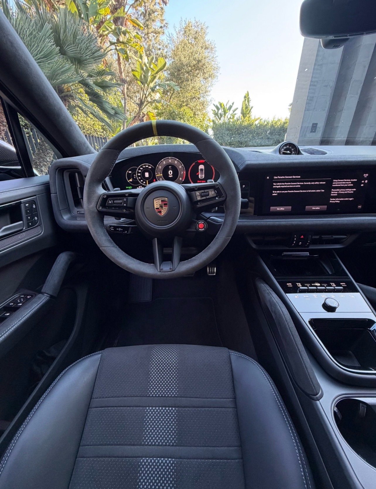 2025 Porsche Cayenne Turbo GT - Image 3